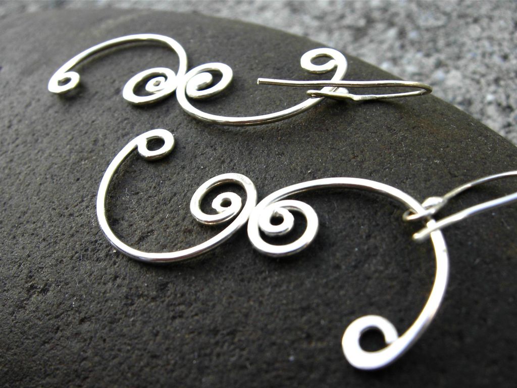 FLITTER VINE Argentium Sterling Silver Choker Necklace and Earring Set FLITTER VINE Argentium Sterling Silver Choker Necklace and Earring Set