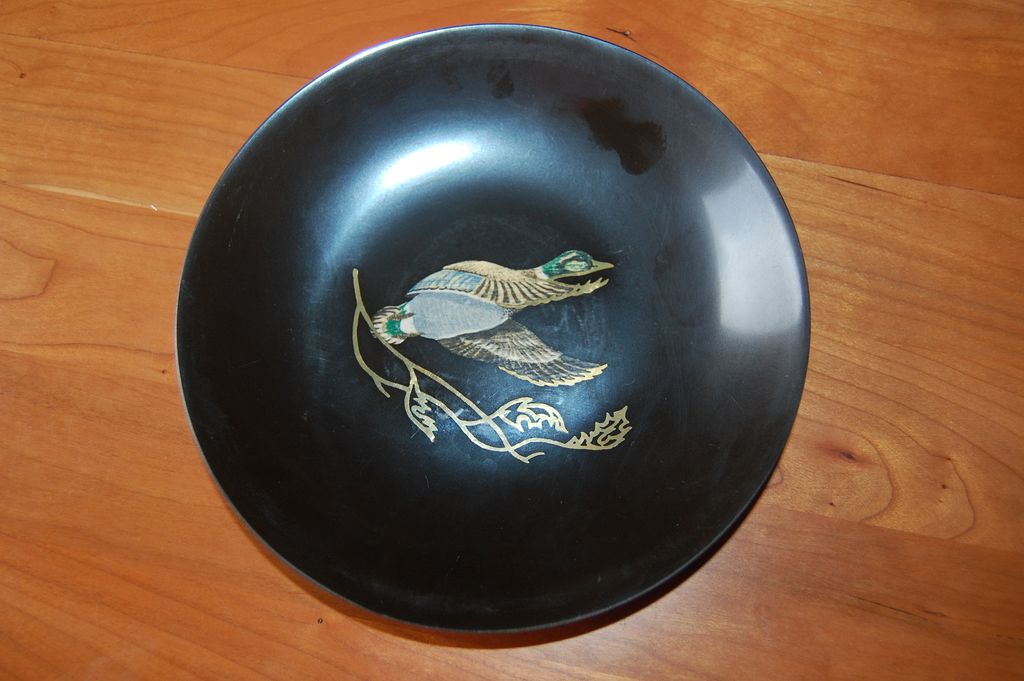 Couroc bowl, Inlaid Mallard in flight Couroc bowl, Inlaid Mallard in flight