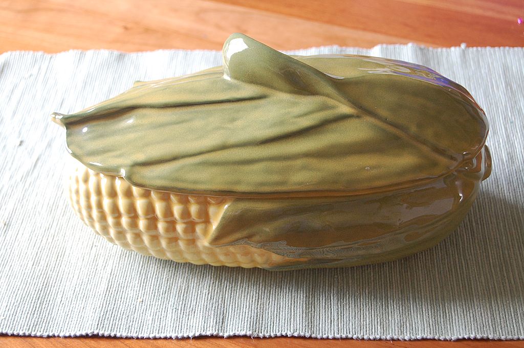 Vintage Shawnee Casserole, King Corn Vintage Shawnee Casserole, King Corn