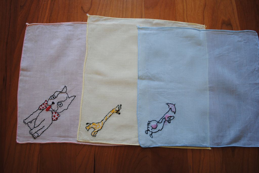 Set of Vintage cotton Children's hankies, embroidered with Animals Set of Vintage cotton Children's hankies, embroidered with Animals