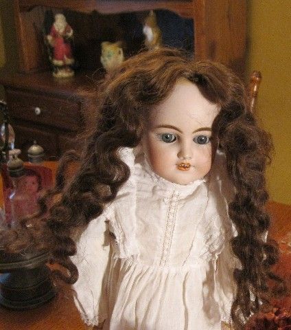 Great old human hair wig for your doll Great old human hair wig for your doll
