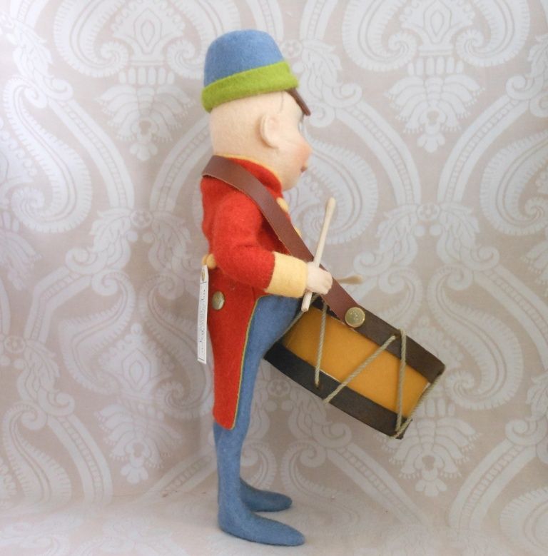R. John Wright Felt Doll "Strike Up the Band!" Palmer Cox Brownie Band-Drum R. John Wright Felt Doll "Strike Up the Band!" Palmer Cox Brownie Band-Drum