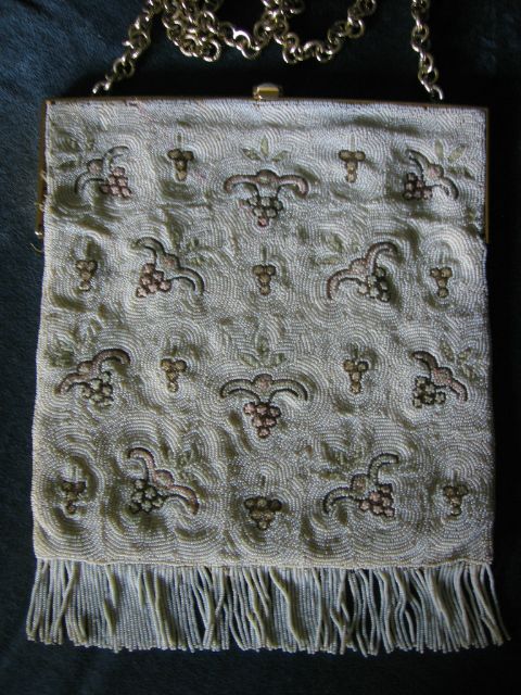 Lovely Vintage Macro Beaded Purse Go with Any Outfit!! Lovely Vintage Macro Beaded Purse Go with Any Outfit!!