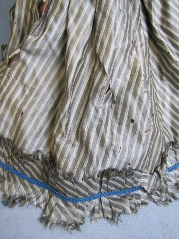 Antique Silk Doll Dress Two Pieces Lined and Lovely Free US Ship Antique Silk Doll Dress Two Pieces Lined and Lovely Free US Ship