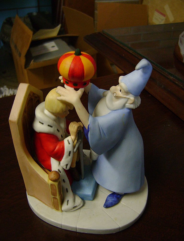 Disney's Magic Memories Figurines - The Sword in the Stone Disney's Magic Memories Figurines - The Sword in the Stone