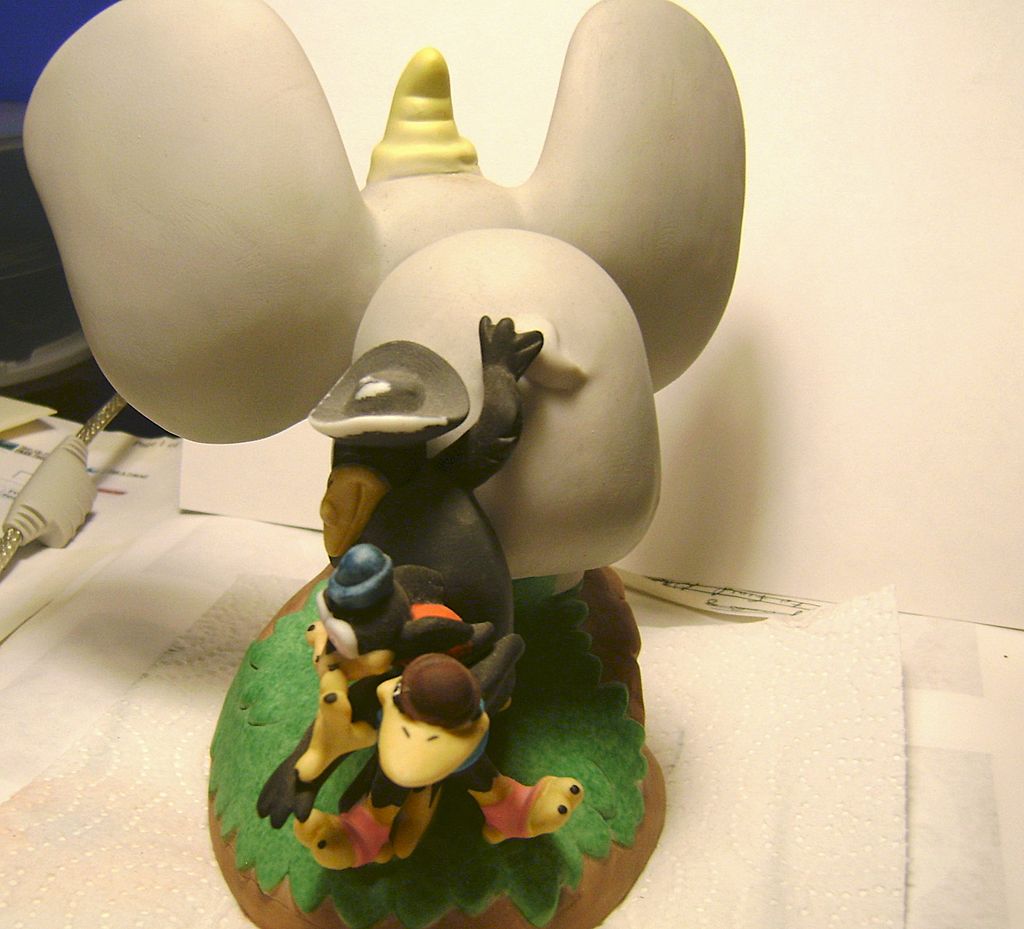 Disney's Magic Memories Figurines - Dumbo Disney's Magic Memories Figurines - Dumbo