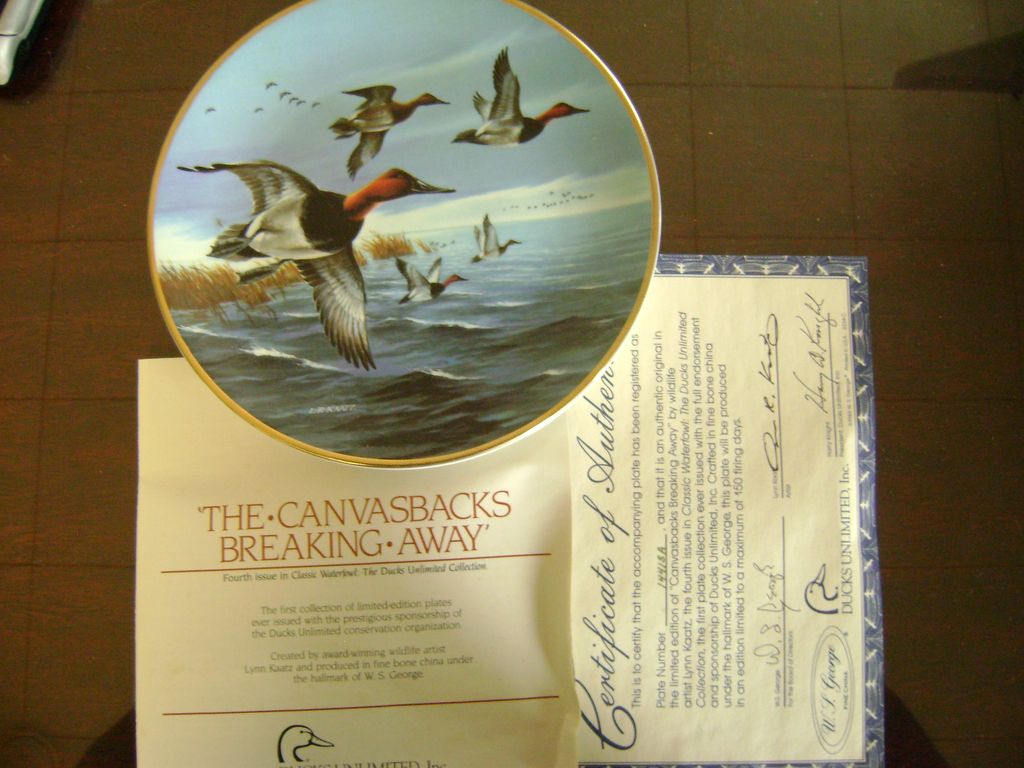 Canvasbacks Breaking Away Ducks Unlimited Classic Waterfowl Plate Series Canvasbacks Breaking Away Ducks Unlimited Classic Waterfowl Plate Series