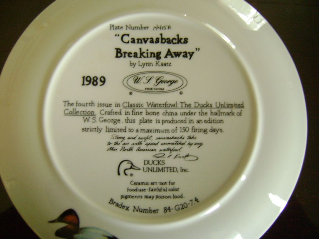 Canvasbacks Breaking Away Ducks Unlimited Classic Waterfowl Plate Series Canvasbacks Breaking Away Ducks Unlimited Classic Waterfowl Plate Series