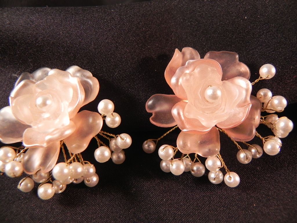 Pink Glass Flower Earrings With Faux Pearl Sprays Pink Glass Flower Earrings With Faux Pearl Sprays