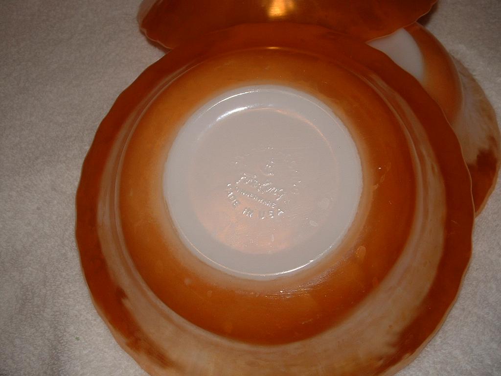 3 Anchor Hocking / Fire King Peach Lustre Swirl Serving Bowls: 3 Anchor Hocking / Fire King Peach Lustre Swirl Serving Bowls: