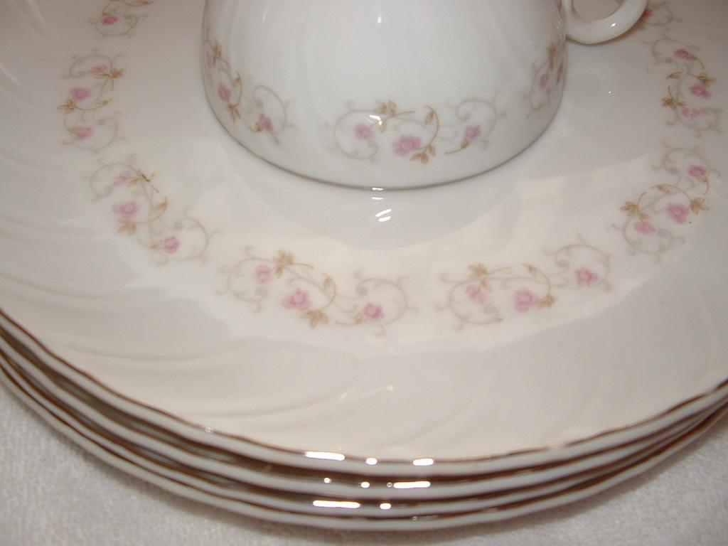 Vintage 8 piece Snack Set, Created By Gift Ideas of Japan: Vintage 8 piece Snack Set, Created By Gift Ideas of Japan: