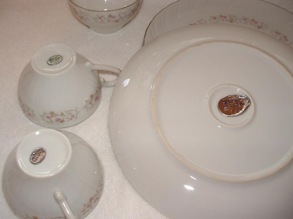 Vintage 8 piece Snack Set, Created By Gift Ideas of Japan: Vintage 8 piece Snack Set, Created By Gift Ideas of Japan: