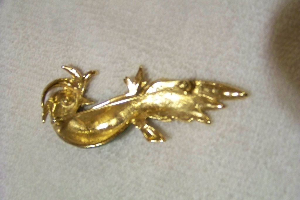 Figural Rhinestone & Enameling, Bird Brooch / Pin Figural Rhinestone & Enameling, Bird Brooch / Pin