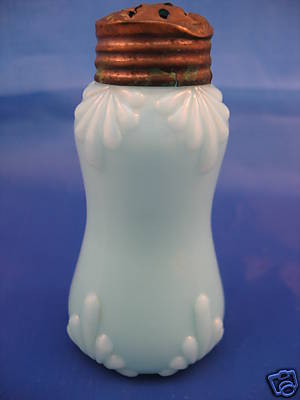 Vintage Blue Opaline Shaker With Metal CAP Vintage Blue Opaline Shaker With Metal CAP