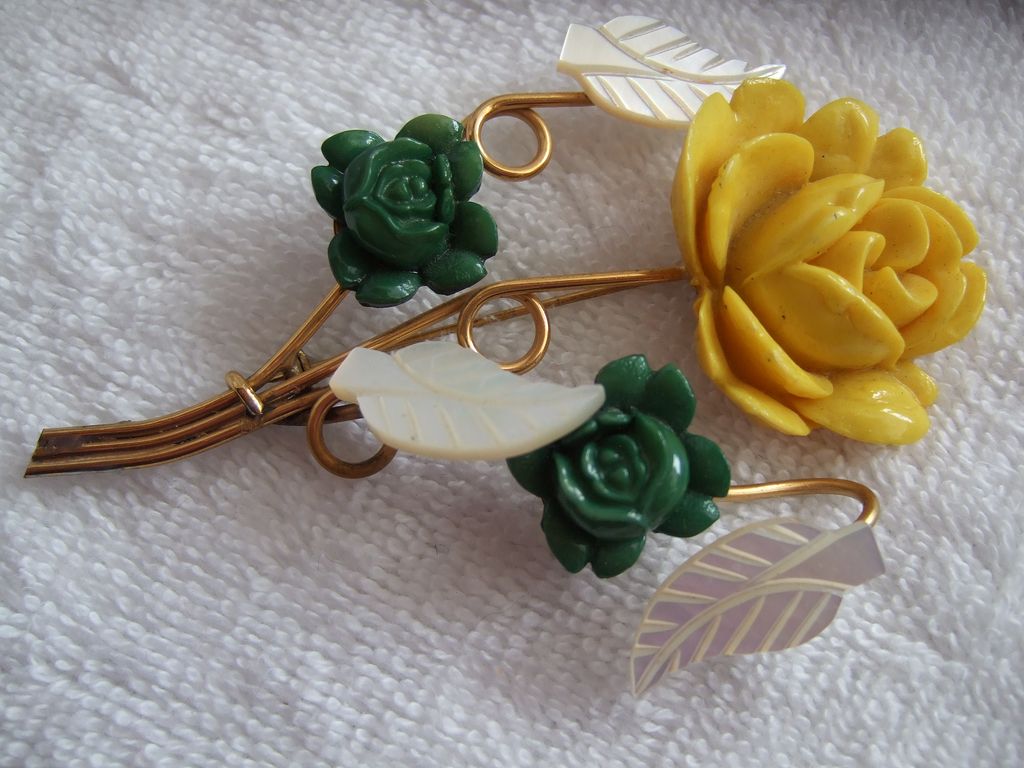 Vintage, H. Pomerantz Large Hand Made Floral Brooch Pin Vintage, H. Pomerantz Large Hand Made Floral Brooch Pin
