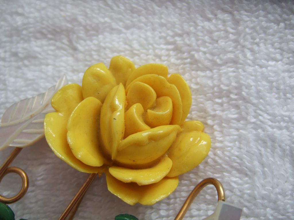 Vintage, H. Pomerantz Large Hand Made Floral Brooch Pin Vintage, H. Pomerantz Large Hand Made Floral Brooch Pin