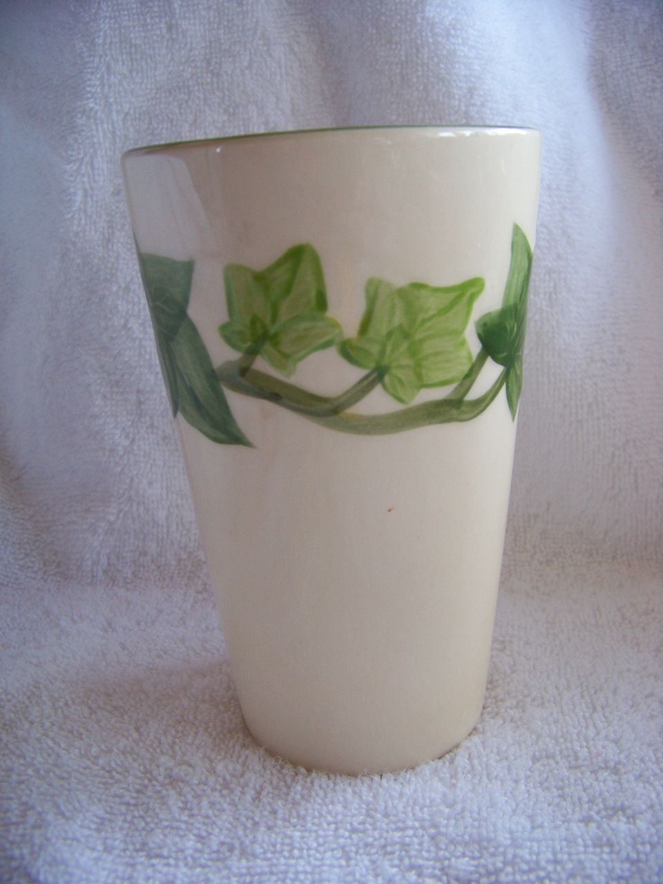 1 Vintage, Franciscan Ivy 5" Tumbler 1 Vintage, Franciscan Ivy 5" Tumbler