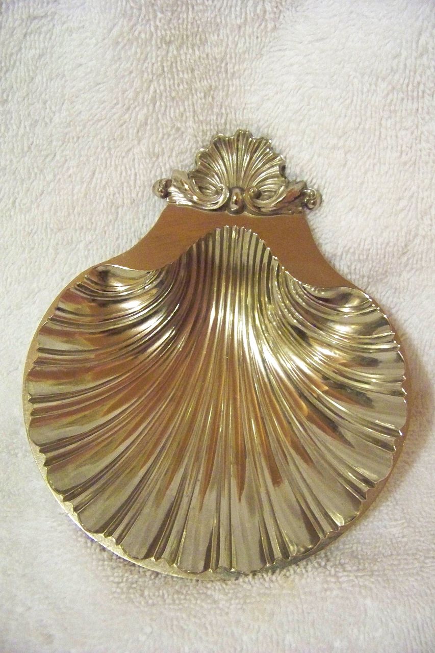 Sheffield Shell Dish. Reproduction Made In USA By RF Inc Sheffield Shell Dish. Reproduction Made In USA By RF Inc