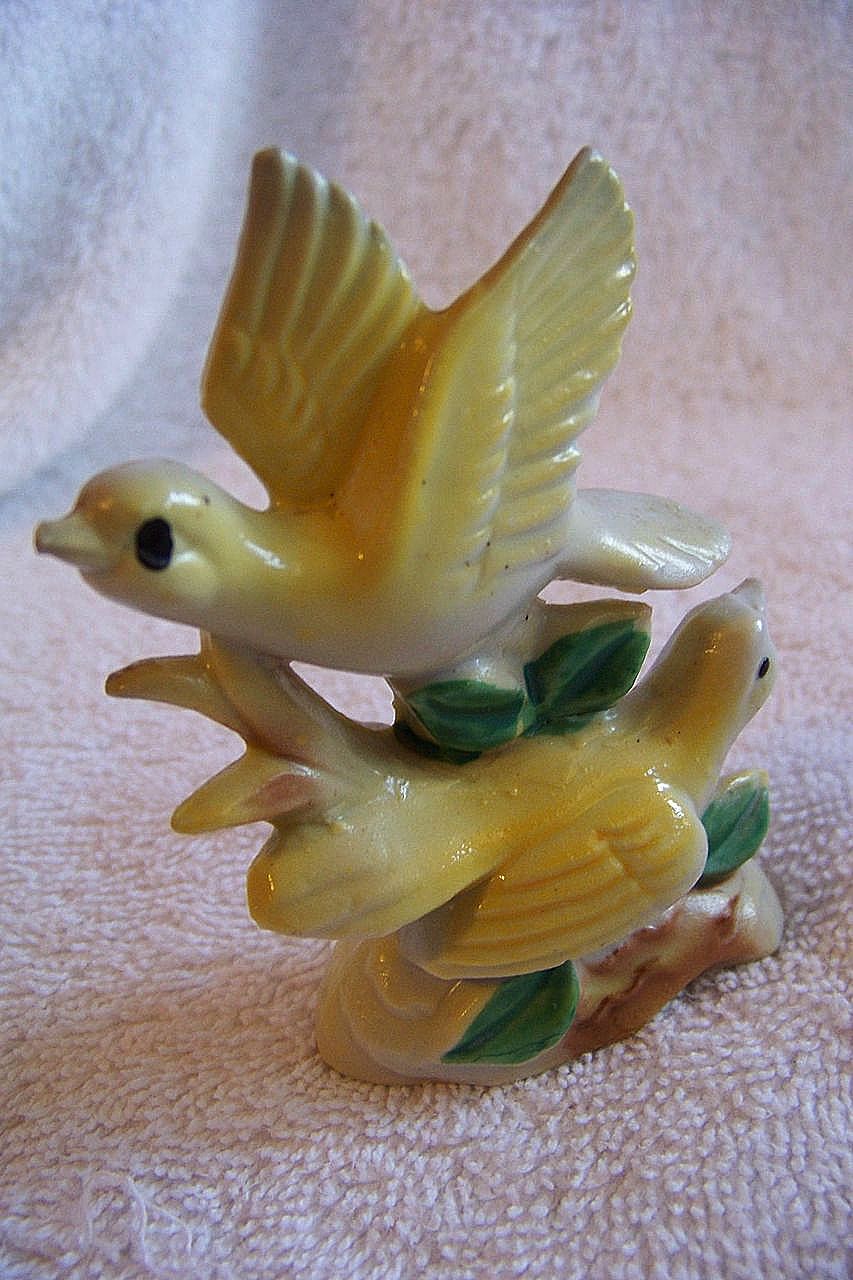 Vintage, 2 Yellow Bird Figurine Stamp Japan Vintage, 2 Yellow Bird Figurine Stamp Japan