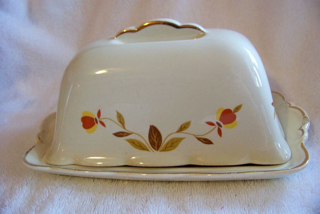 HALL China, Autumn Leaf One Pound Butter Dish HALL China, Autumn Leaf One Pound Butter Dish