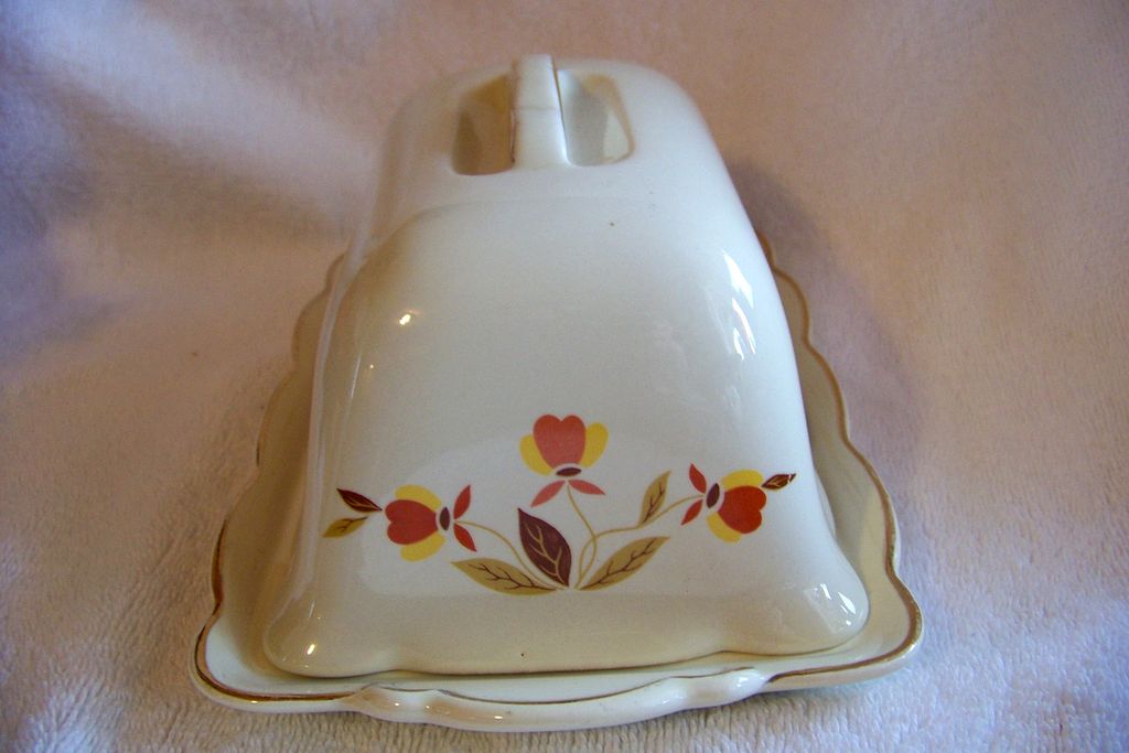 HALL China, Autumn Leaf One Pound Butter Dish HALL China, Autumn Leaf One Pound Butter Dish