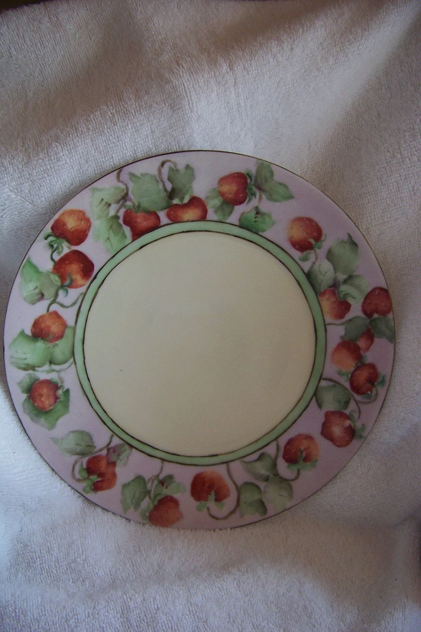 Signed T & V Limoges HANDPAINTED, Strawberry plate Signed T & V Limoges HANDPAINTED, Strawberry plate