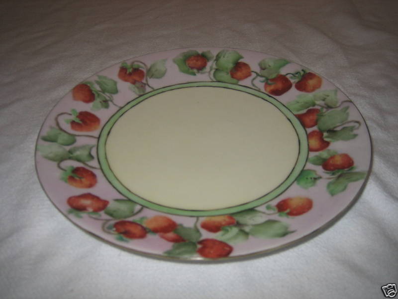 Signed T & V Limoges HANDPAINTED, Strawberry plate Signed T & V Limoges HANDPAINTED, Strawberry plate