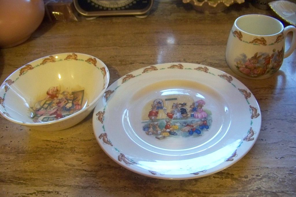 Vintage Royal Doulton BUNNYKINS Child's Plate Bowl & CUP Vintage Royal Doulton BUNNYKINS Child's Plate Bowl & CUP