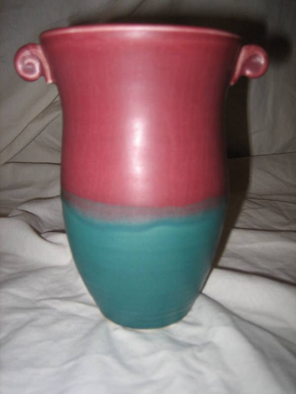 Signed Wayne Bates ART POTTERY Drip Glaze Vase Signed Wayne Bates ART POTTERY Drip Glaze Vase