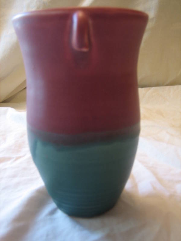 Signed Wayne Bates ART POTTERY Drip Glaze Vase Signed Wayne Bates ART POTTERY Drip Glaze Vase