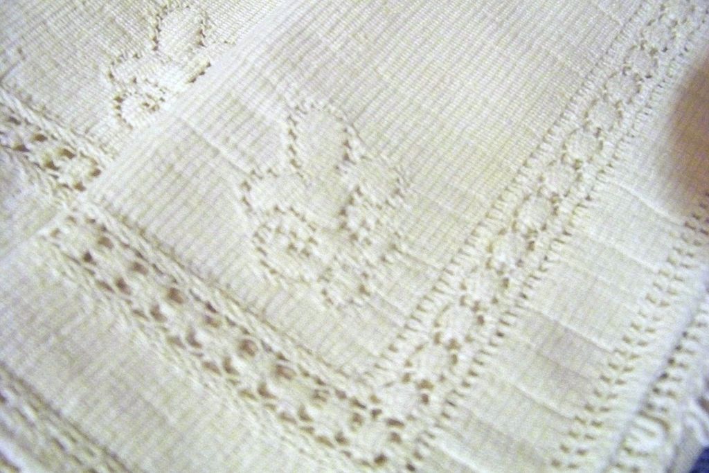 8 Vintage Off White Linen Napkins 17"+16" 8 Vintage Off White Linen Napkins 17"+16"
