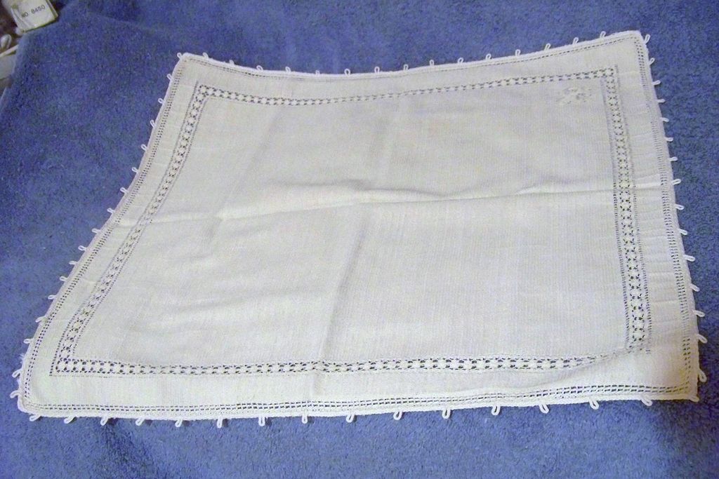 8 Vintage Off White Linen Napkins 17"+16" 8 Vintage Off White Linen Napkins 17"+16"