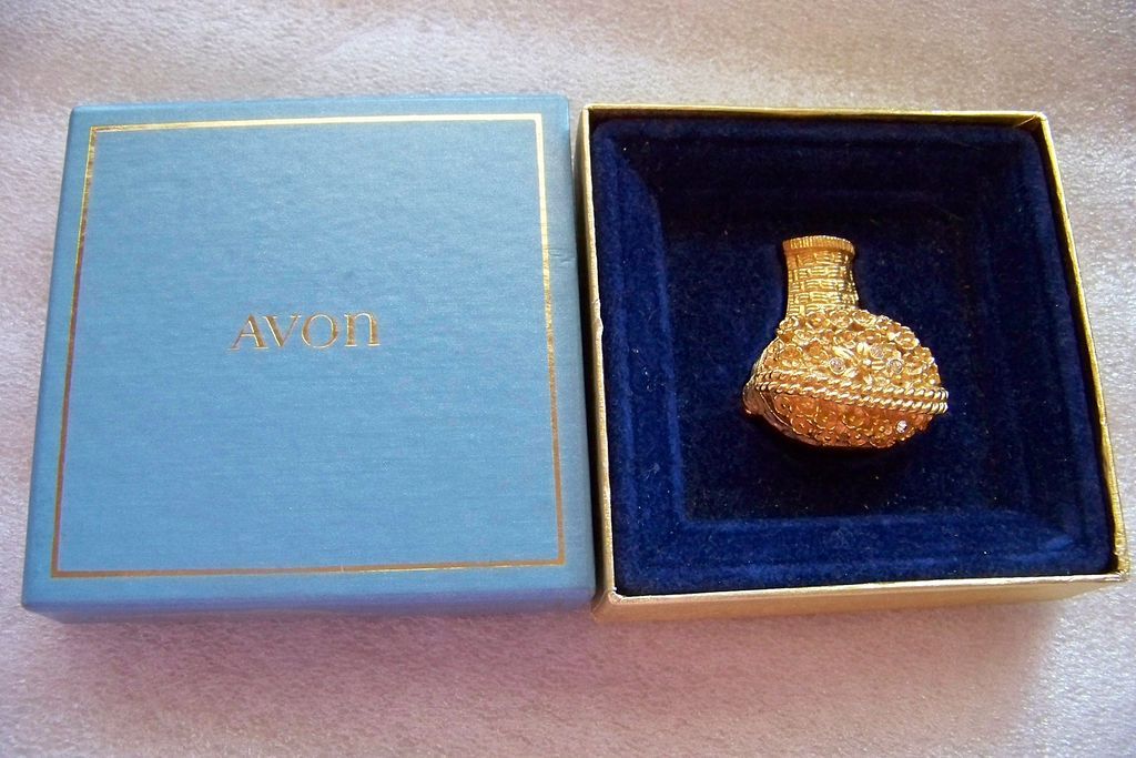 Vintage AVON Solid Perfume Compact Flower Basket Brooch Vintage AVON Solid Perfume Compact Flower Basket Brooch