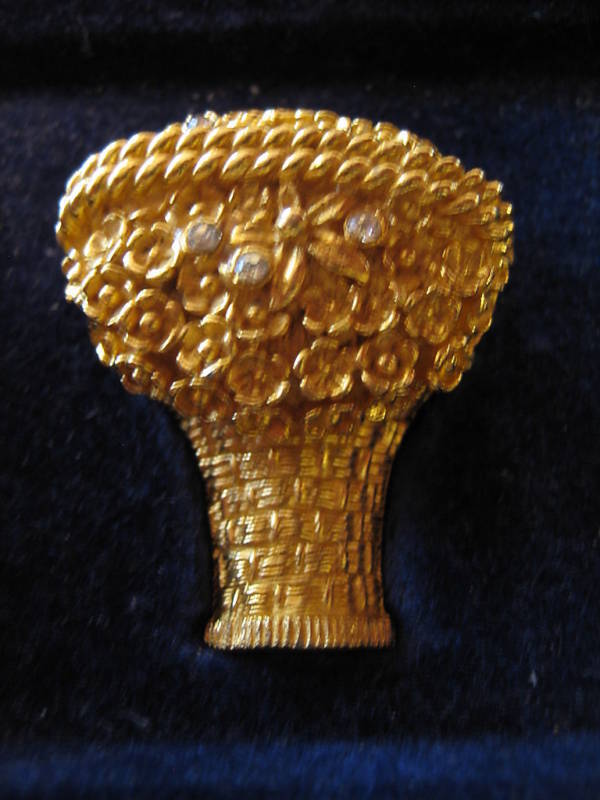 Vintage AVON Solid Perfume Compact Flower Basket Brooch Vintage AVON Solid Perfume Compact Flower Basket Brooch