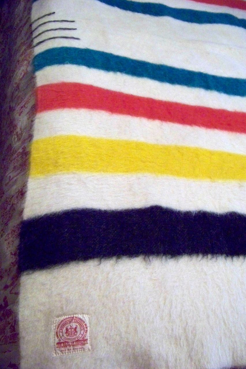 Vintage Hudson Bay 3 1/2 point Strip Blanket 62" X 76" Vintage Hudson Bay 3 1/2 point Strip Blanket 62" X 76"
