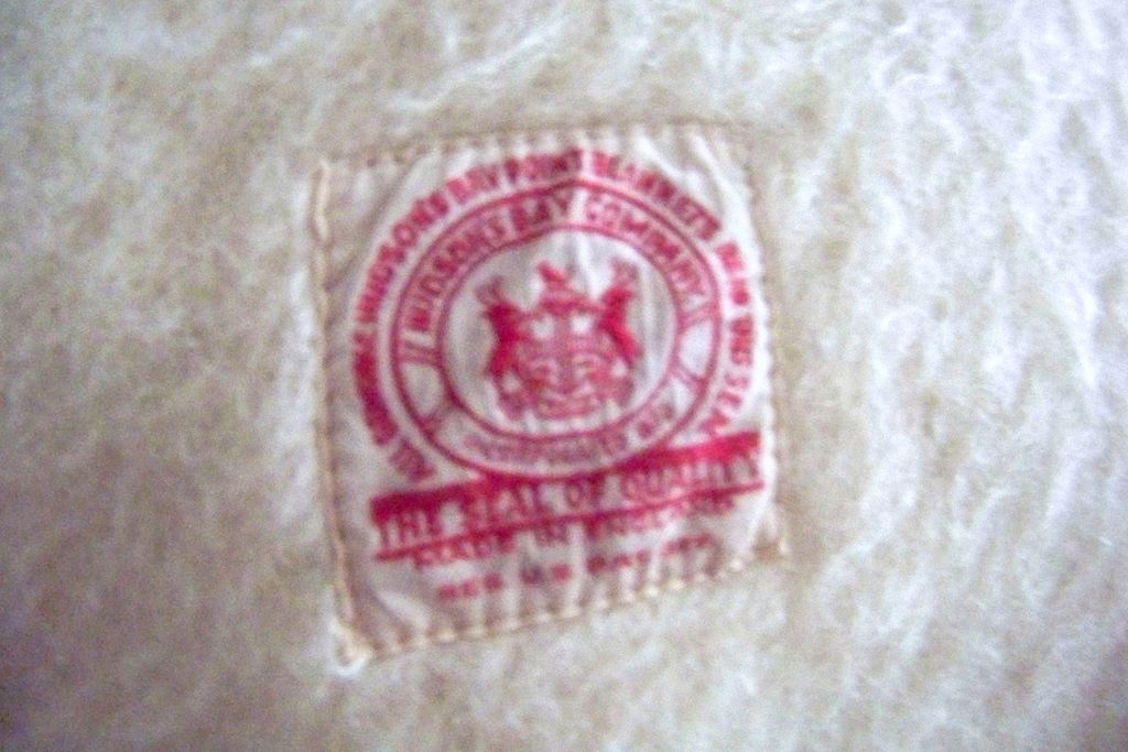 Vintage Hudson Bay 3 1/2 point Strip Blanket 62" X 76" Vintage Hudson Bay 3 1/2 point Strip Blanket 62" X 76"