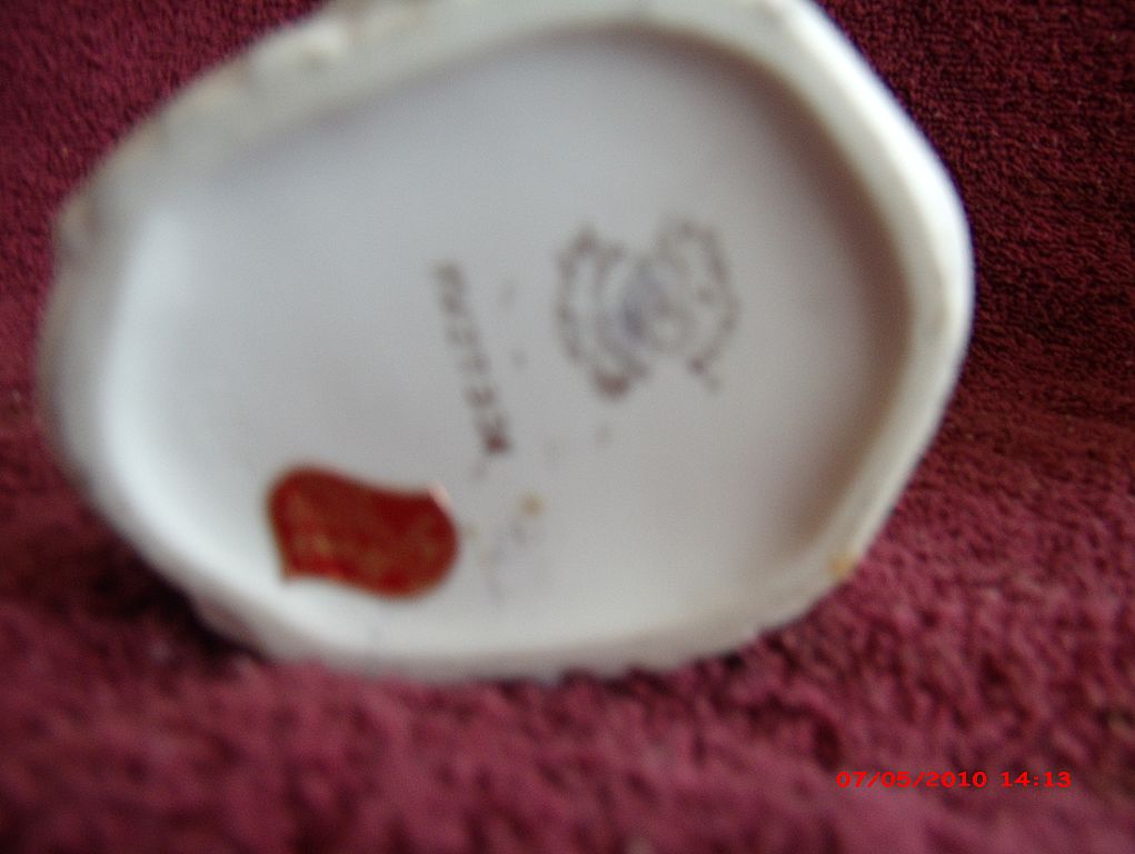 Lefton China Handpainted Floral Swan Box Lefton China Handpainted Floral Swan Box