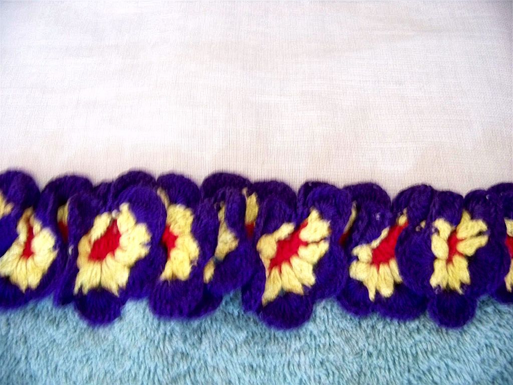 Linen & Crochet Floral Dresser Scarf Linen & Crochet Floral Dresser Scarf