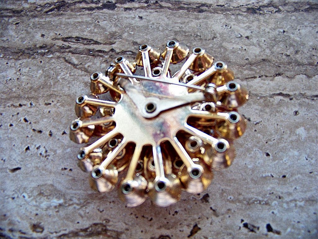Star Bust Brooch Pin W Blue Rhinestones & Filigree Star Bust Brooch Pin W Blue Rhinestones & Filigree
