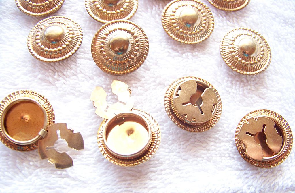 12 Round Gold Tone Button Covers 12 Round Gold Tone Button Covers
