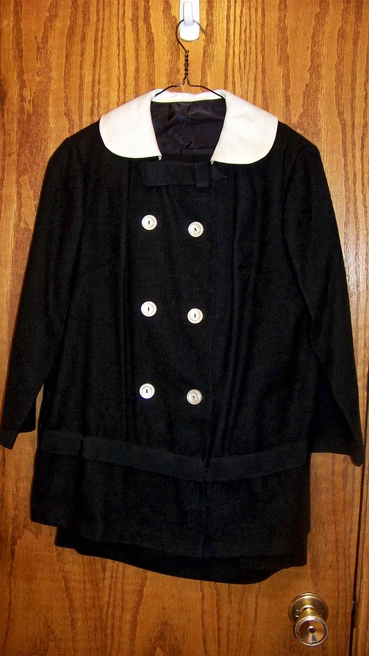 Vintage Coming Attraction Maternity Ware, 2 Piece Wool Suit, Black, S 10 Vintage Coming Attraction Maternity Ware, 2 Piece Wool Suit, Black, S 10