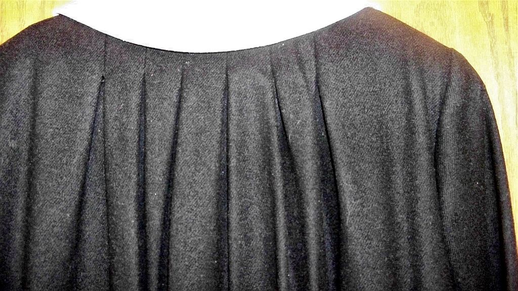 Vintage Coming Attraction Maternity Ware, 2 Piece Wool Suit, Black, S 10 Vintage Coming Attraction Maternity Ware, 2 Piece Wool Suit, Black, S 10