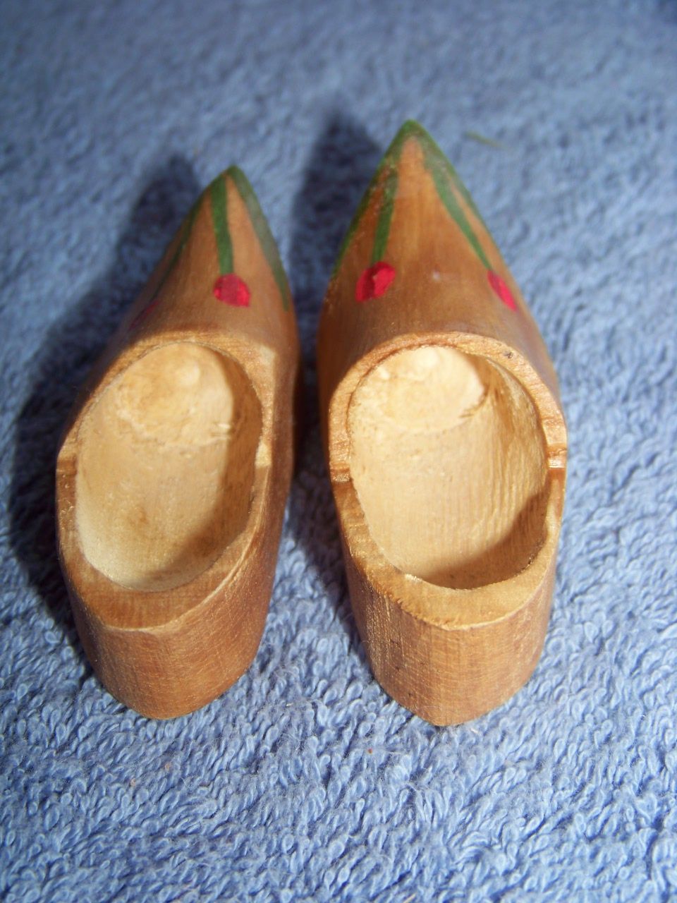Miniature Pair Of Wooden Hand Carved Shoes, Holland Miniature Pair Of Wooden Hand Carved Shoes, Holland