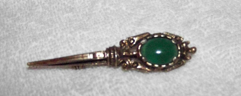 Vintage, Mira Designer Signed Brooch Pin, Green Cabochon Stone Vintage, Mira Designer Signed Brooch Pin, Green Cabochon Stone