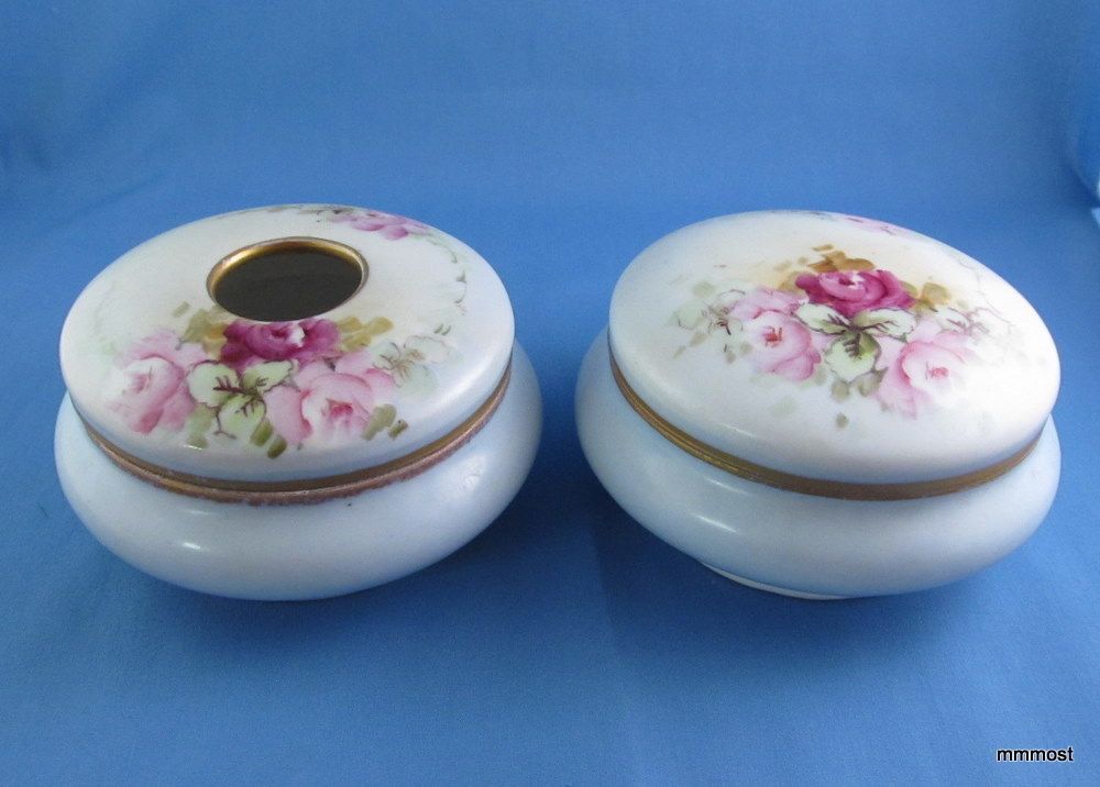 Antique, Zeh Scherzer & Co, Bavaria Hair Receiver & Powder Jar Hand, Roses Antique, Zeh Scherzer & Co, Bavaria Hair Receiver & Powder Jar Hand, Roses