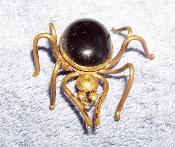 Large Handmade, Wire & Onyx Spider Brooch Pin Large Handmade, Wire & Onyx Spider Brooch Pin
