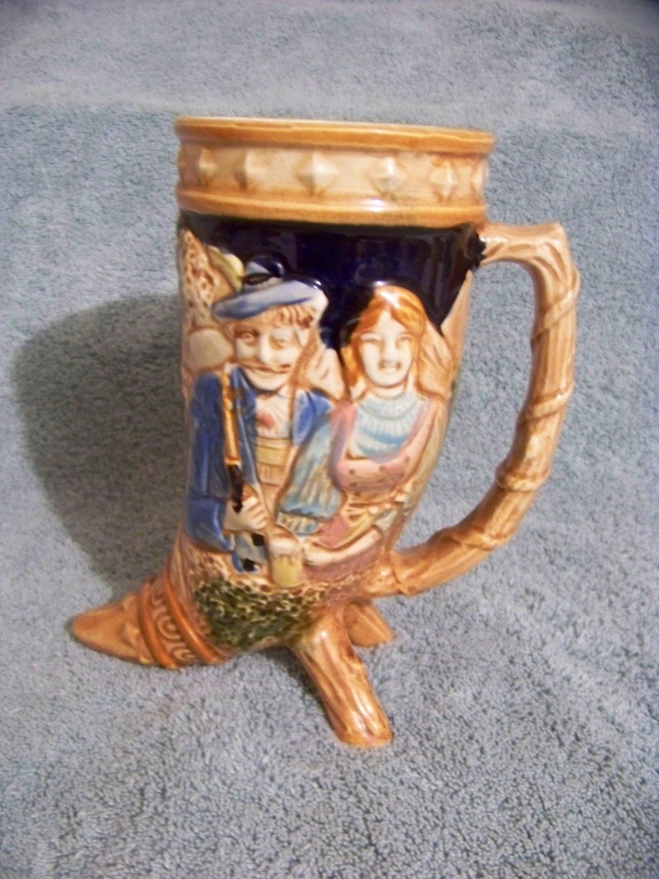 Horn Shape Beer Mug Man Woman House Trees Horn Shape Beer Mug Man Woman House Trees
