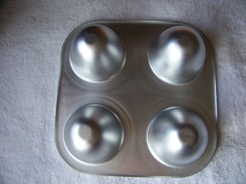 1971 Wilton Party Pan Set, Petite Doll Cakes W Dolls Mold Barbie 1971 Wilton Party Pan Set, Petite Doll Cakes W Dolls Mold Barbie