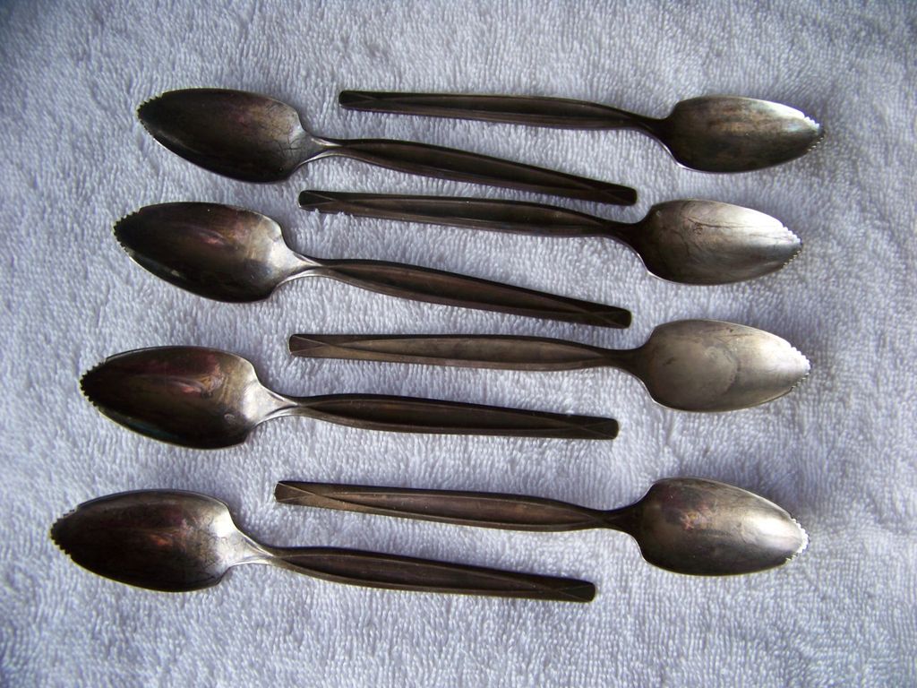 8 Wm Rogers Mfg Co Grapefruit Spoons Silver Plate 8 Wm Rogers Mfg Co Grapefruit Spoons Silver Plate