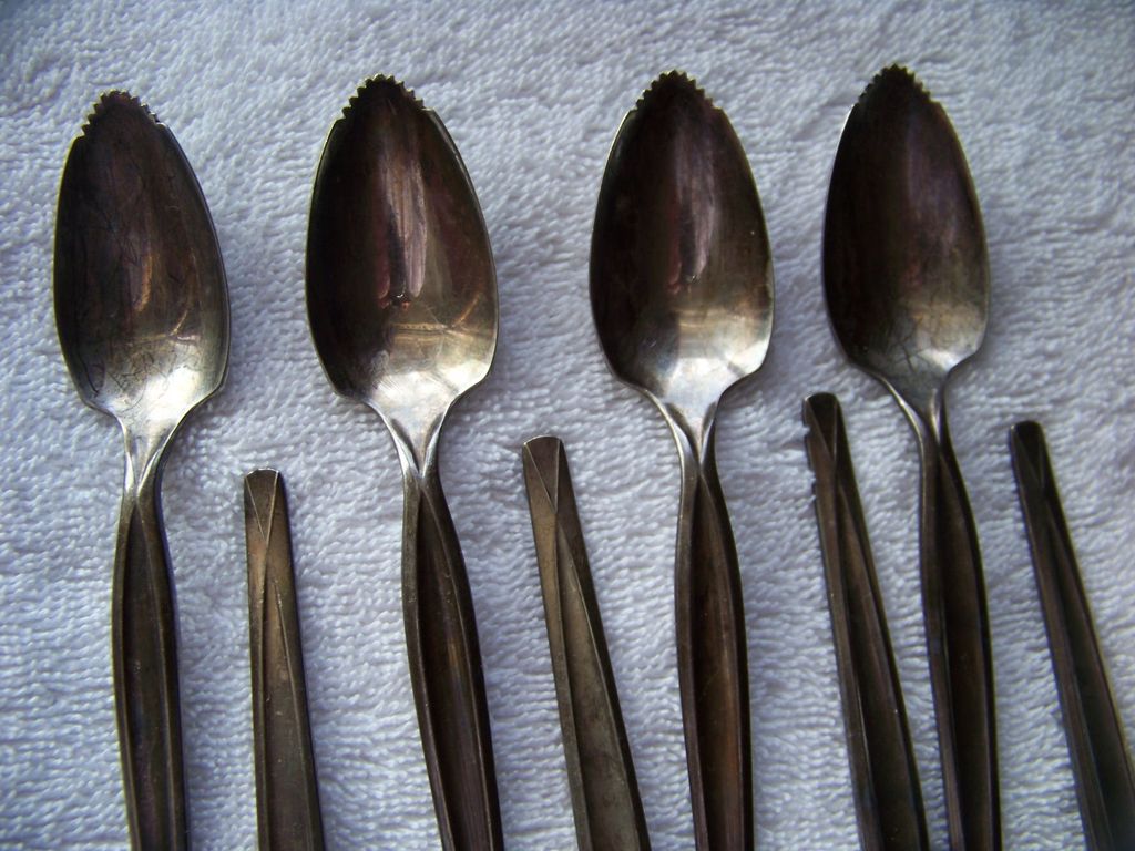 8 Wm Rogers Mfg Co Grapefruit Spoons Silver Plate 8 Wm Rogers Mfg Co Grapefruit Spoons Silver Plate